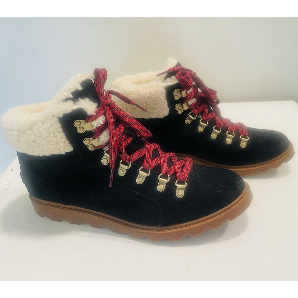 Sorel Black and Burgundy Winter Boots - Picture 4 of 14